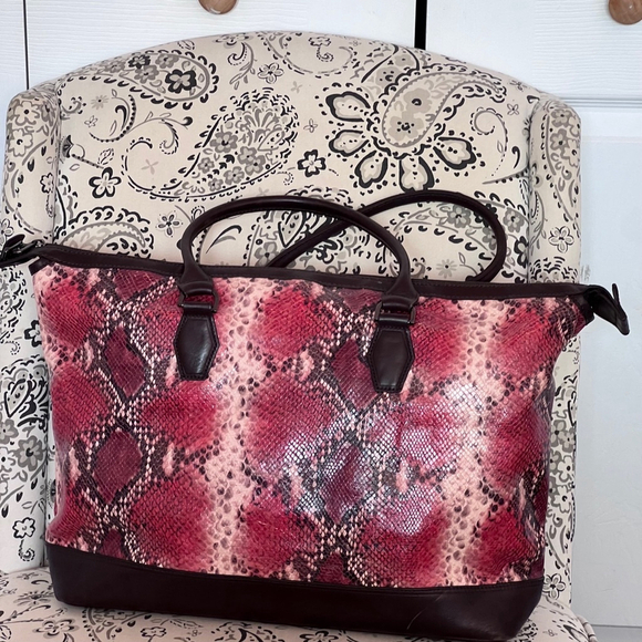 Longchamp Reptigne embossed snake print red leather tote overnight travel bag - Picture 2 of 16